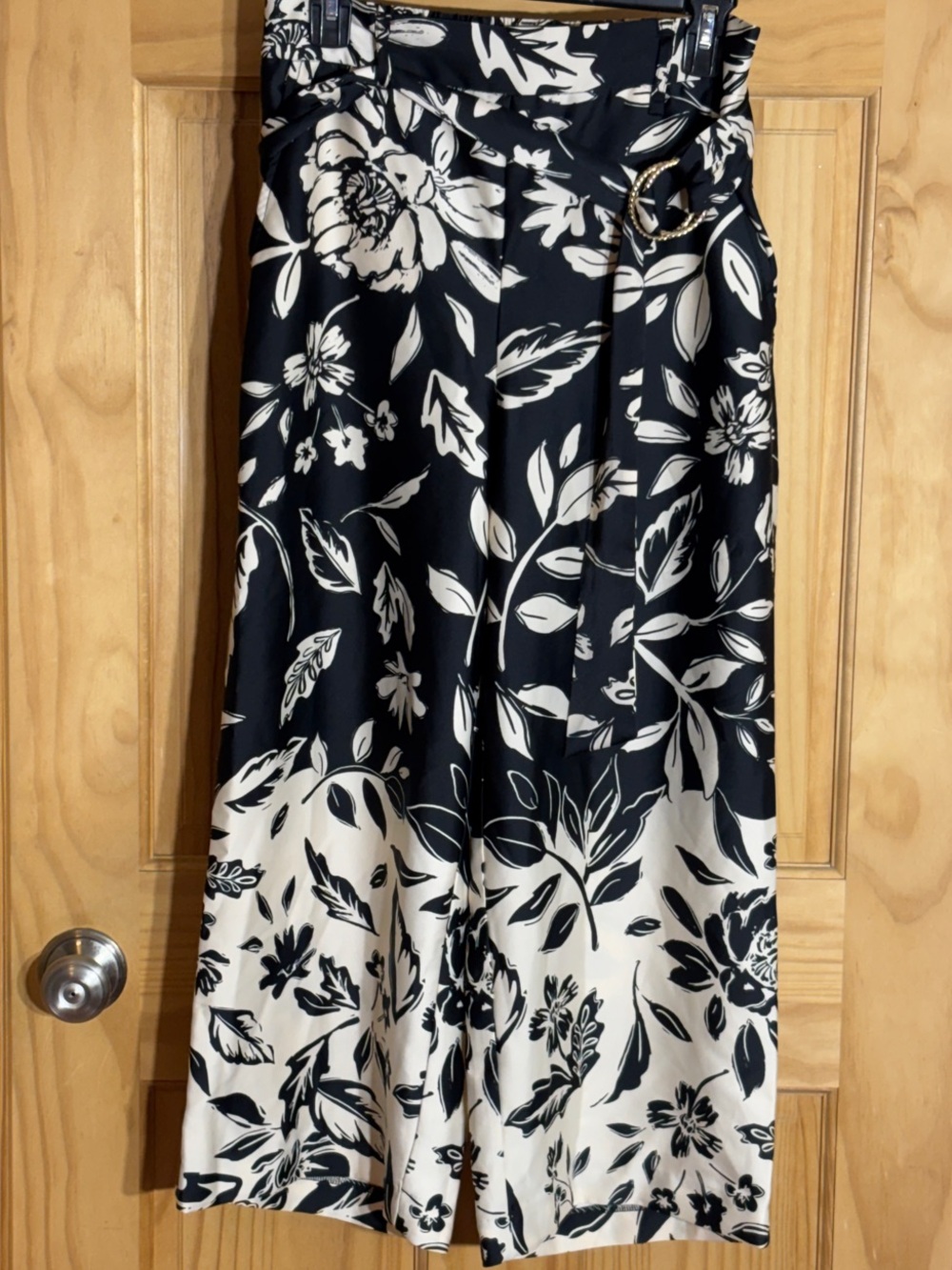 High-Waist Black & White Floral Palazzo silk finish Wide-Leg Pants with Belt